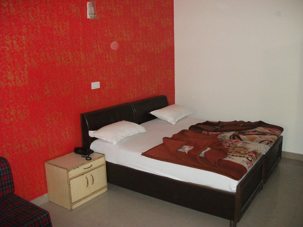 Hotel Shalimar Neu-Delhi Zimmer foto