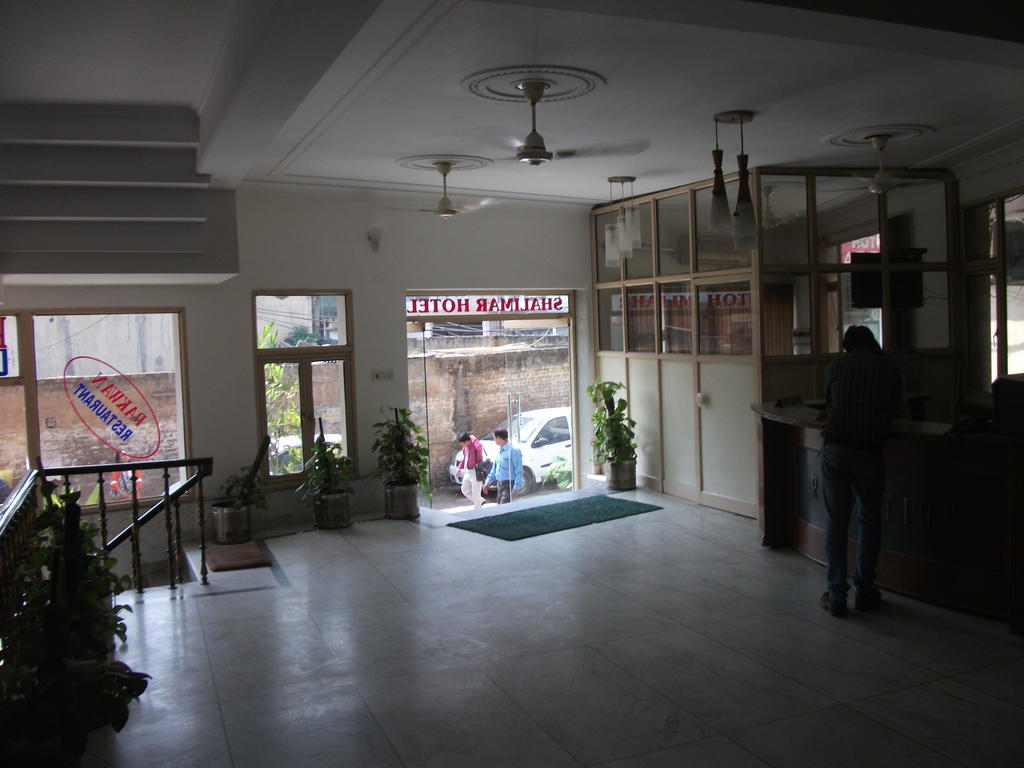 Hotel Shalimar Neu-Delhi Exterior foto